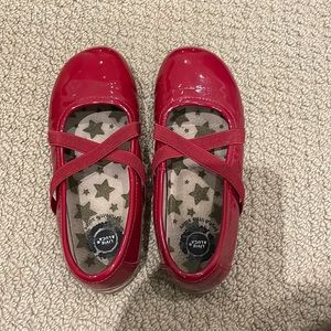 Red Livie & Luca slides size 13